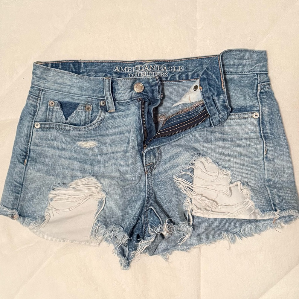 American Eagle Outfitters Women's Light Blue Distressed Jean Shorts